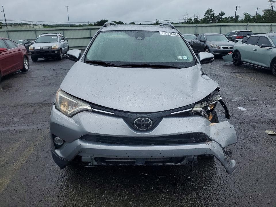 2018 TOYOTA RAV4 XLE 5