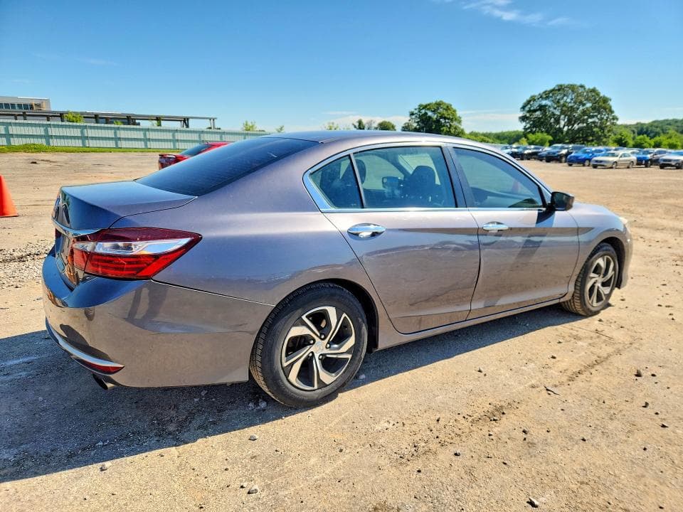 2017 HONDA ACCORD LX 3