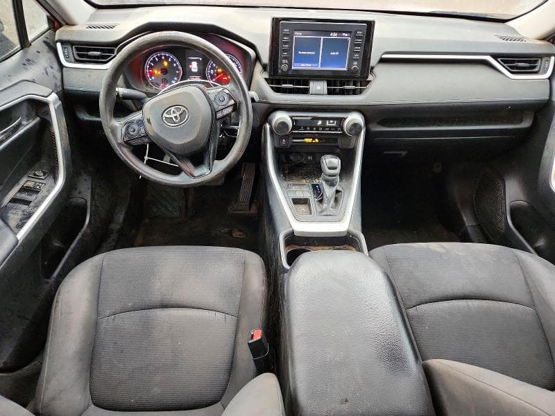 2019 TOYOTA RAV4 LE LE 8