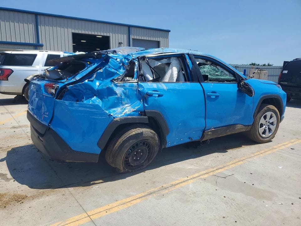 2020 TOYOTA RAV4 LE 3