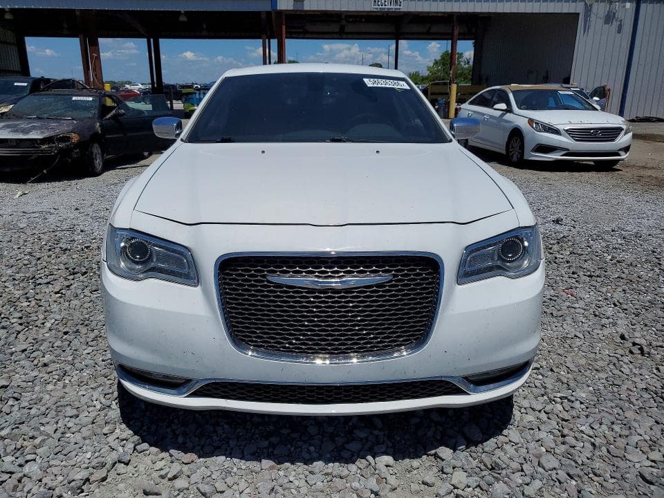 2018 CHRYSLER 300 LIMITED 5