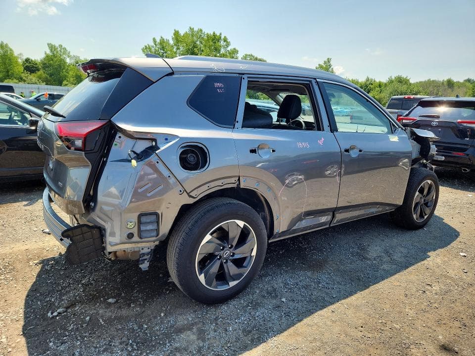 2025 NISSAN ROGUE SV 3