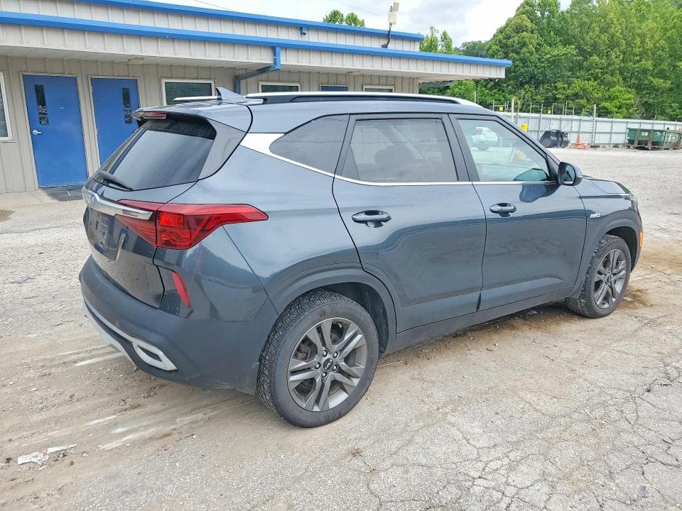 2023 KIA SELTOS S 3