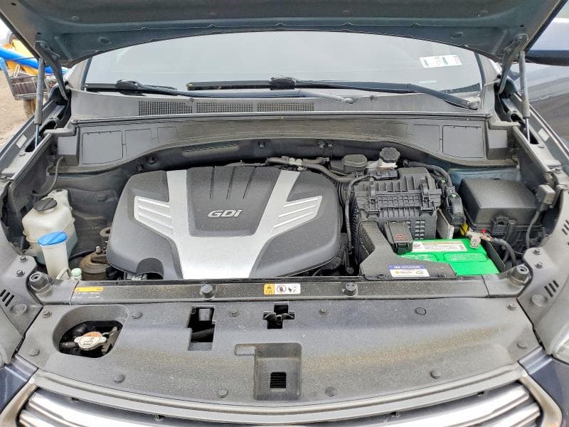 2017 HYUNDAI SANTA FE SE 12