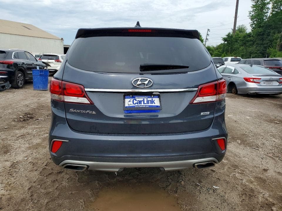 2017 HYUNDAI SANTA FE SE 6