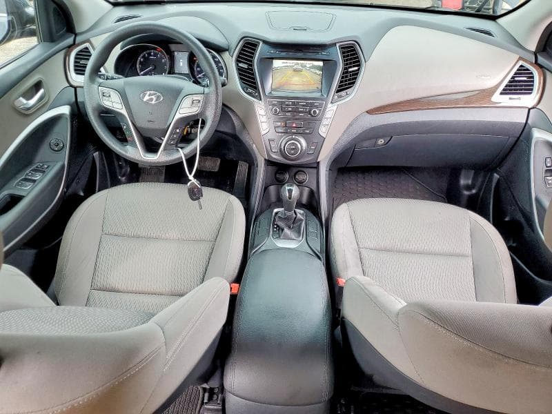 2017 HYUNDAI SANTA FE SE 8