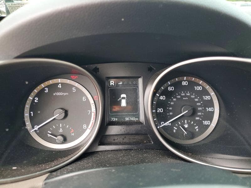2017 HYUNDAI SANTA FE SE 9