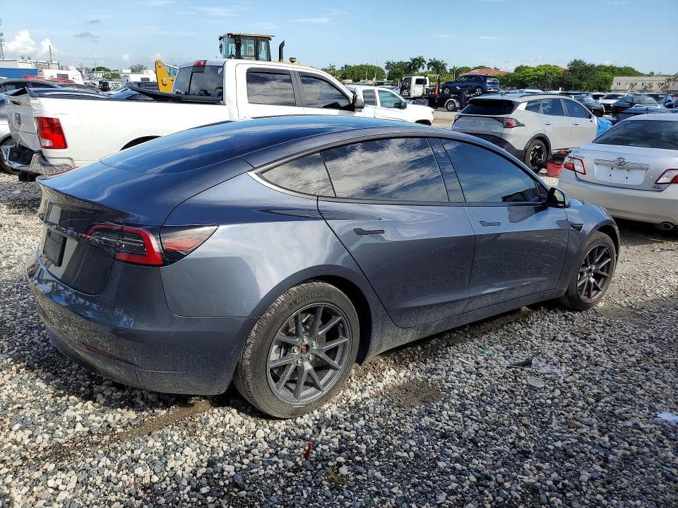 2023 TESLA MODEL 3 3