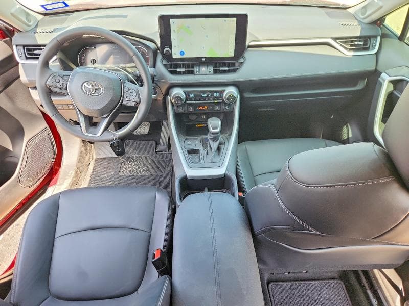 2025 TOYOTA RAV4 XLE PREMIUM XLE PREMIUM 8