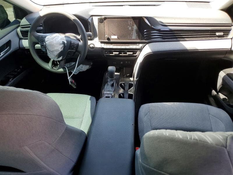 2026 TOYOTA CAMRY LE 8