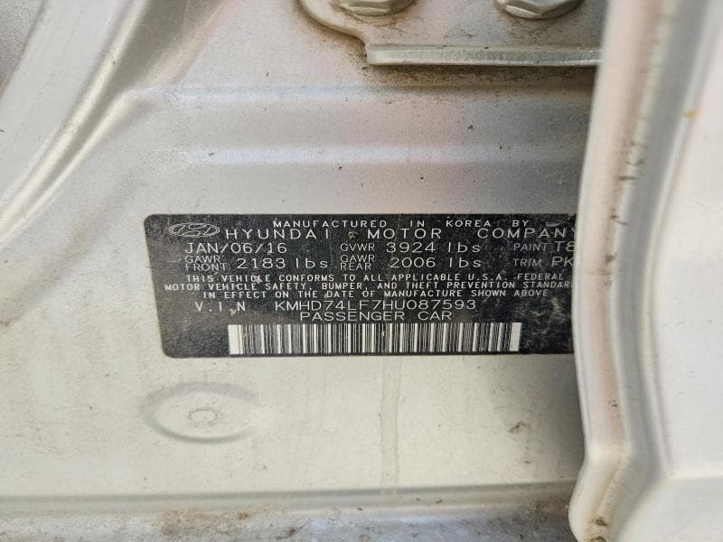 2017 HYUNDAI ELANTRA SE SE 12