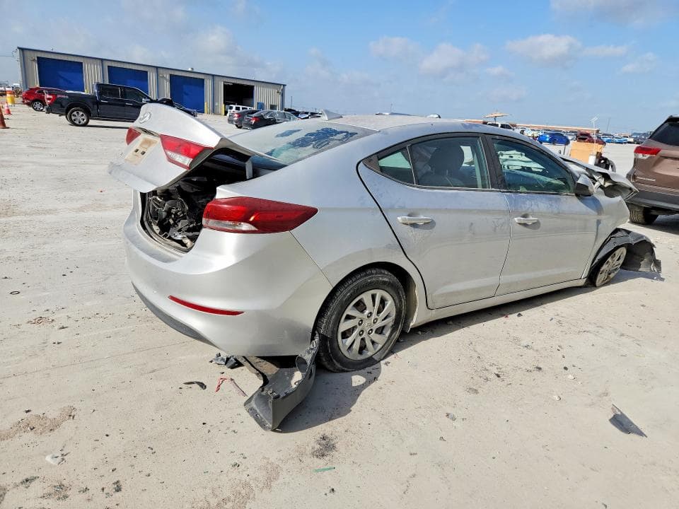 2017 HYUNDAI ELANTRA SE SE 3