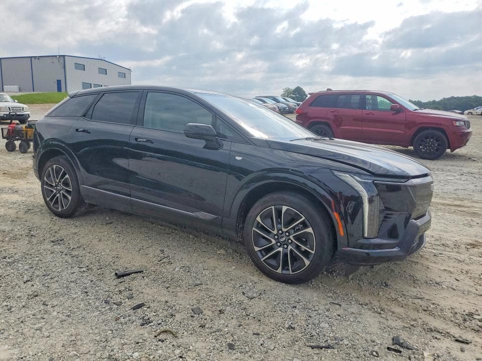 2025 CADILLAC OPTIQ SPORT 4