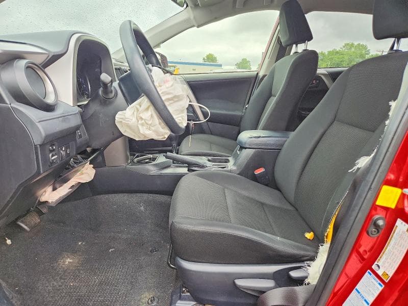 2017 TOYOTA RAV4 LE 7