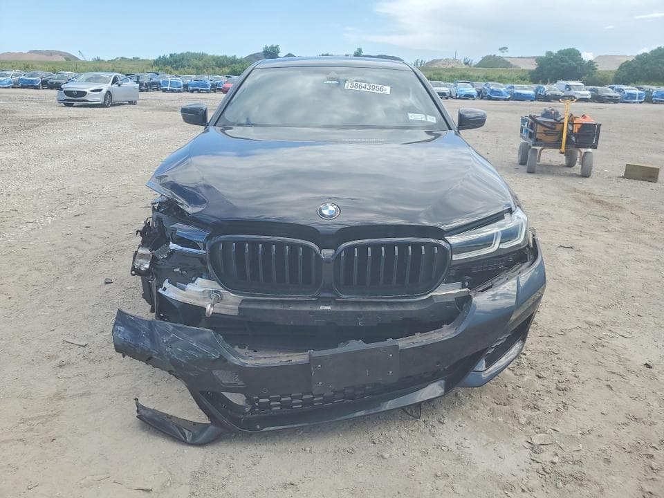 2022 BMW 540 XI 5