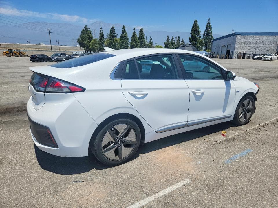 2020 HYUNDAI IONIQ SEL 3