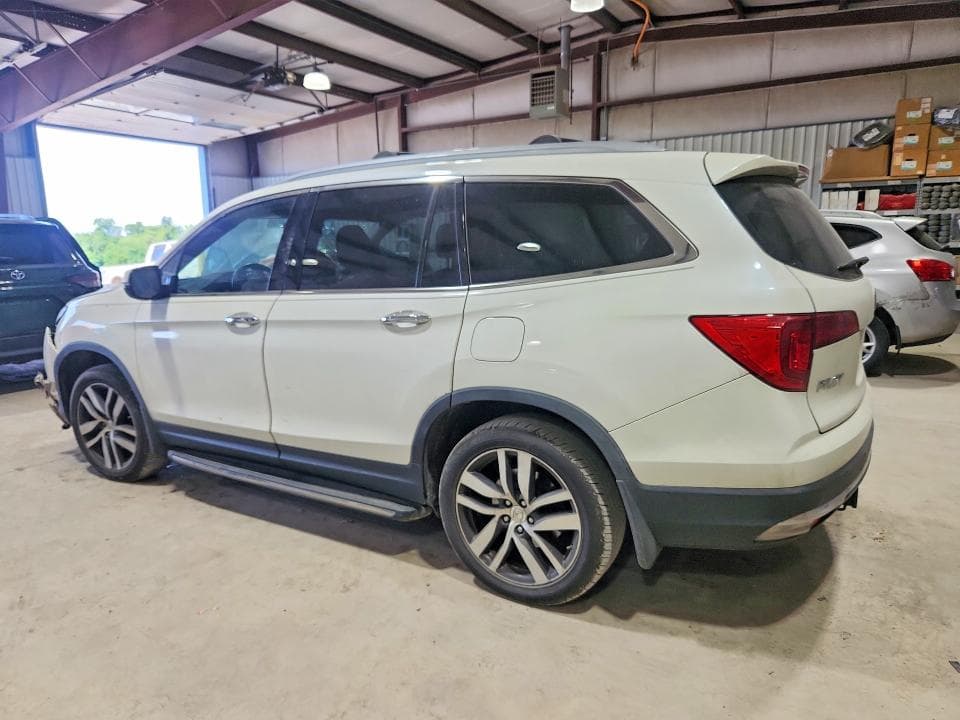 2017 HONDA PILOT ELITE 2