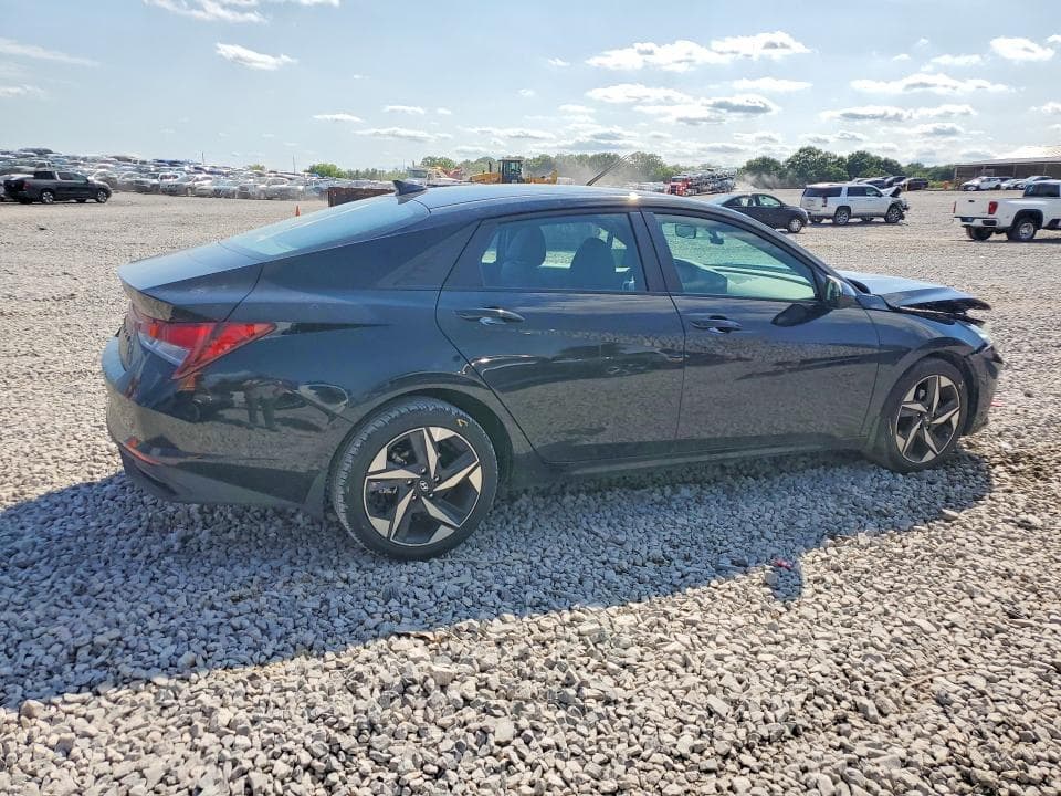 2023 HYUNDAI ELANTRA SEL 3