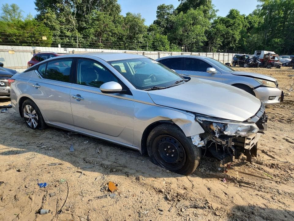 2019 NISSAN ALTIMA S 4