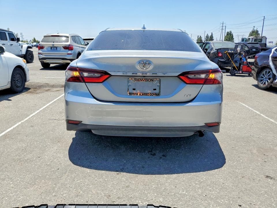 2022 TOYOTA CAMRY LE 6