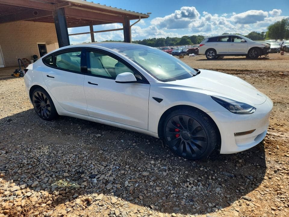 2023 TESLA MODEL 3 4