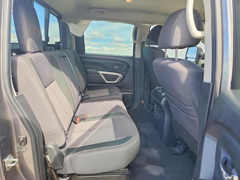 2020 NISSAN TITAN SV 10