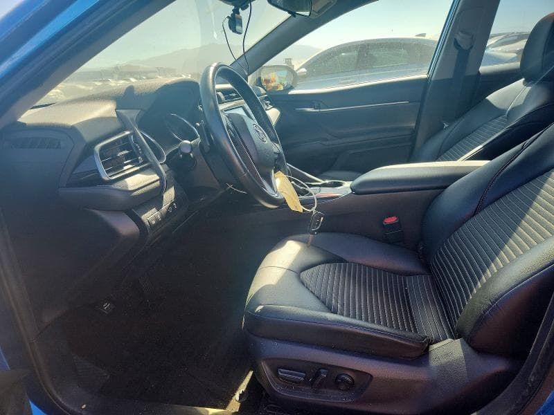 2020 TOYOTA CAMRY SE SE 7