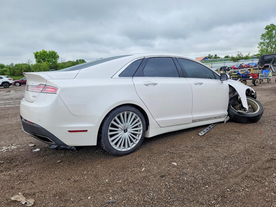 2017 LINCOLN MKZ RESERVE 3