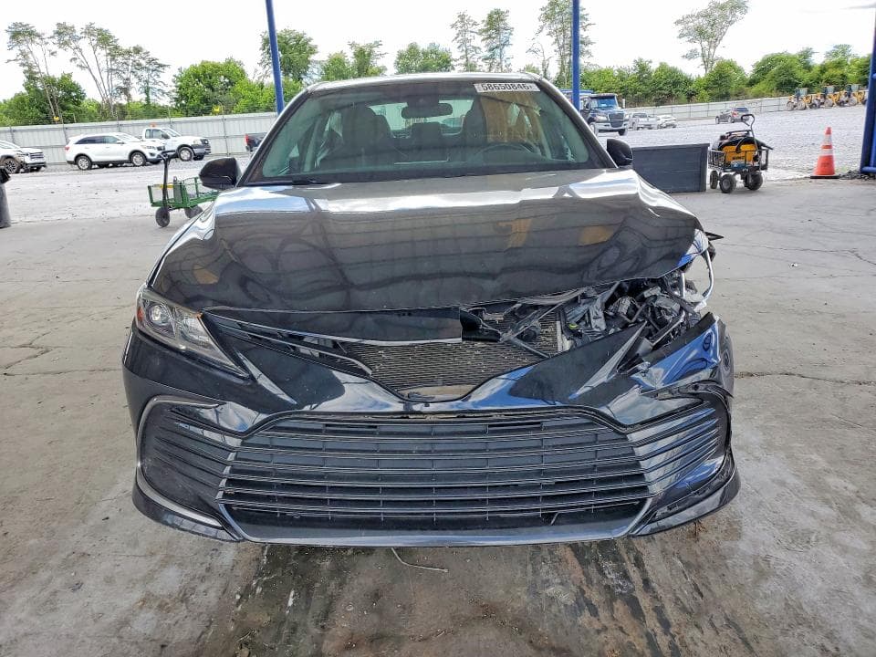 2021 TOYOTA CAMRY LE 5