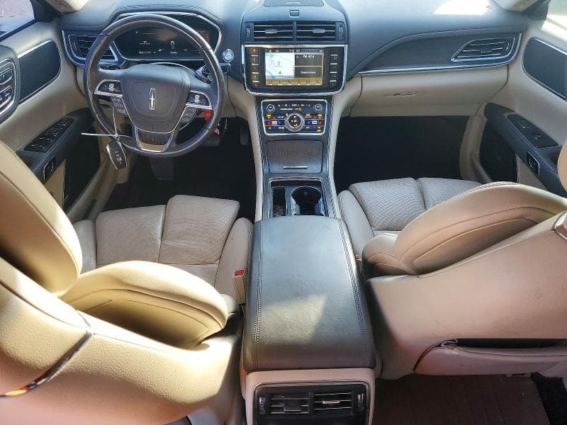 2017 LINCOLN CONTINENTAL RESERVE 8