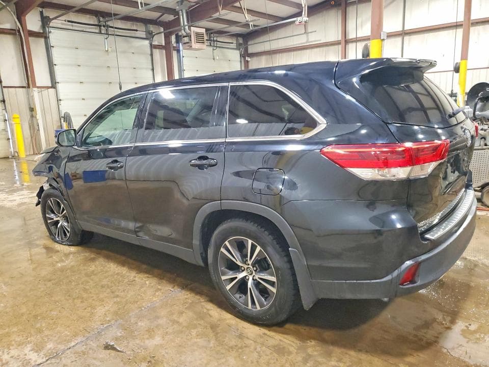 2019 TOYOTA HIGHLANDER LE LE 2