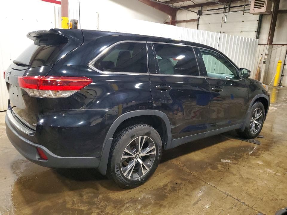 2019 TOYOTA HIGHLANDER LE LE 3