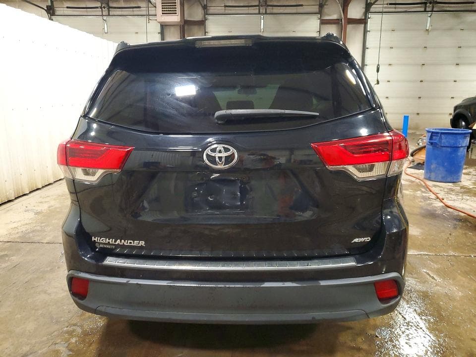 2019 TOYOTA HIGHLANDER LE LE 6