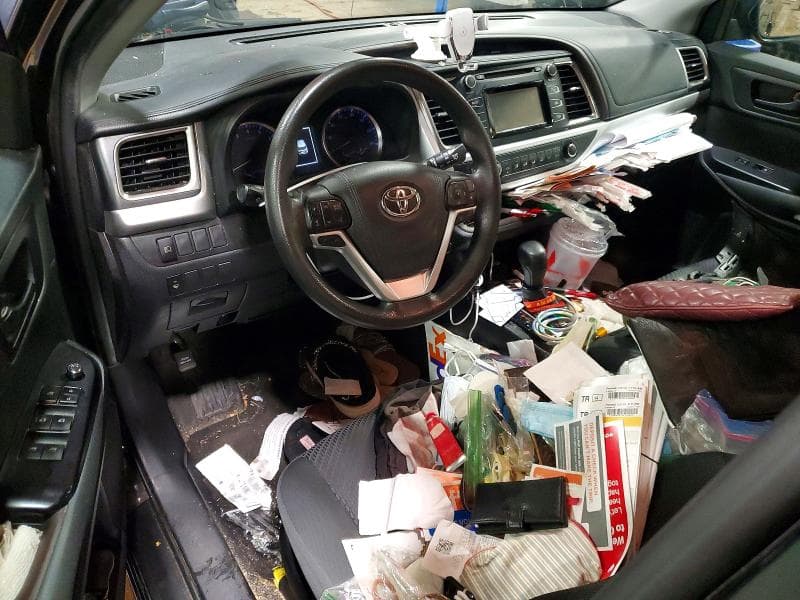 2019 TOYOTA HIGHLANDER LE LE 8