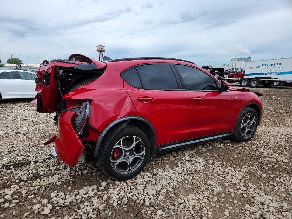 2022 ALFA ROMEO STELVIO TI 3