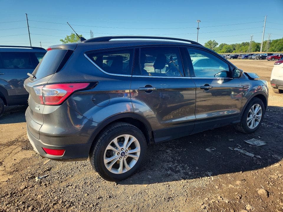 2018 FORD ESCAPE SE SE 3