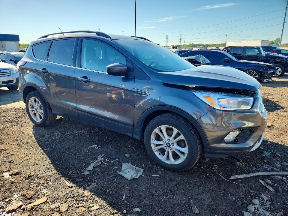 2018 FORD ESCAPE SE SE 4