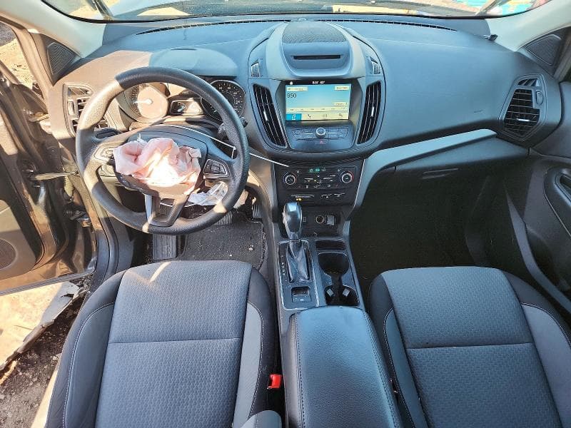 2018 FORD ESCAPE SE SE 8
