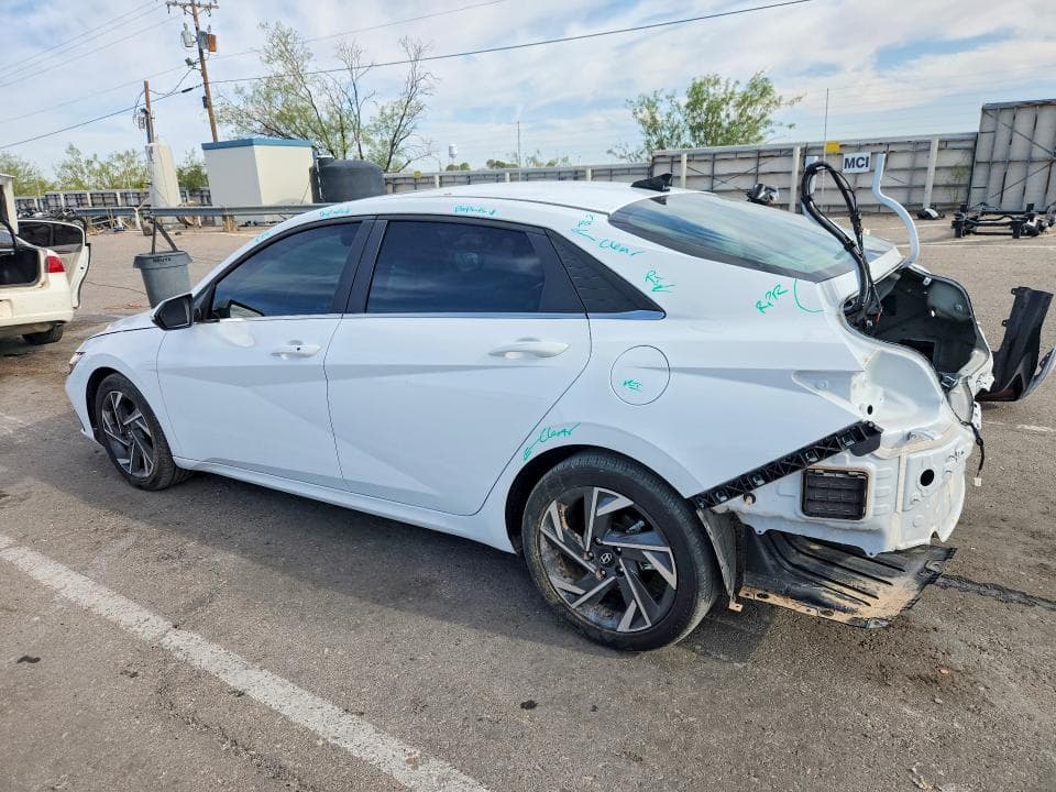 2024 HYUNDAI ELANTRA SEL SEL 2