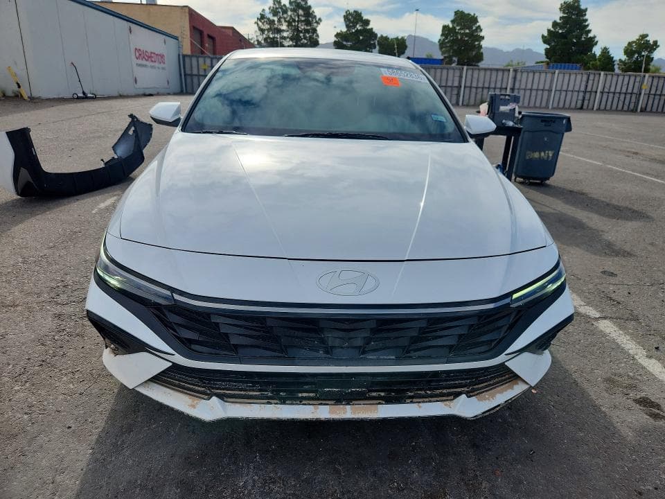 2024 HYUNDAI ELANTRA SEL SEL 5