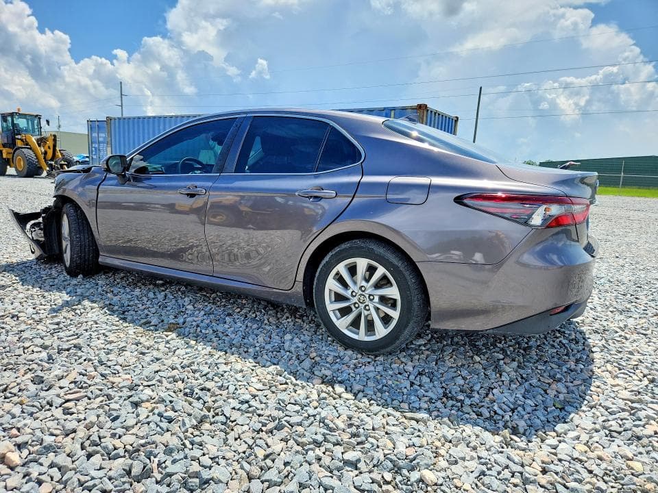 2023 TOYOTA CAMRY LE 2