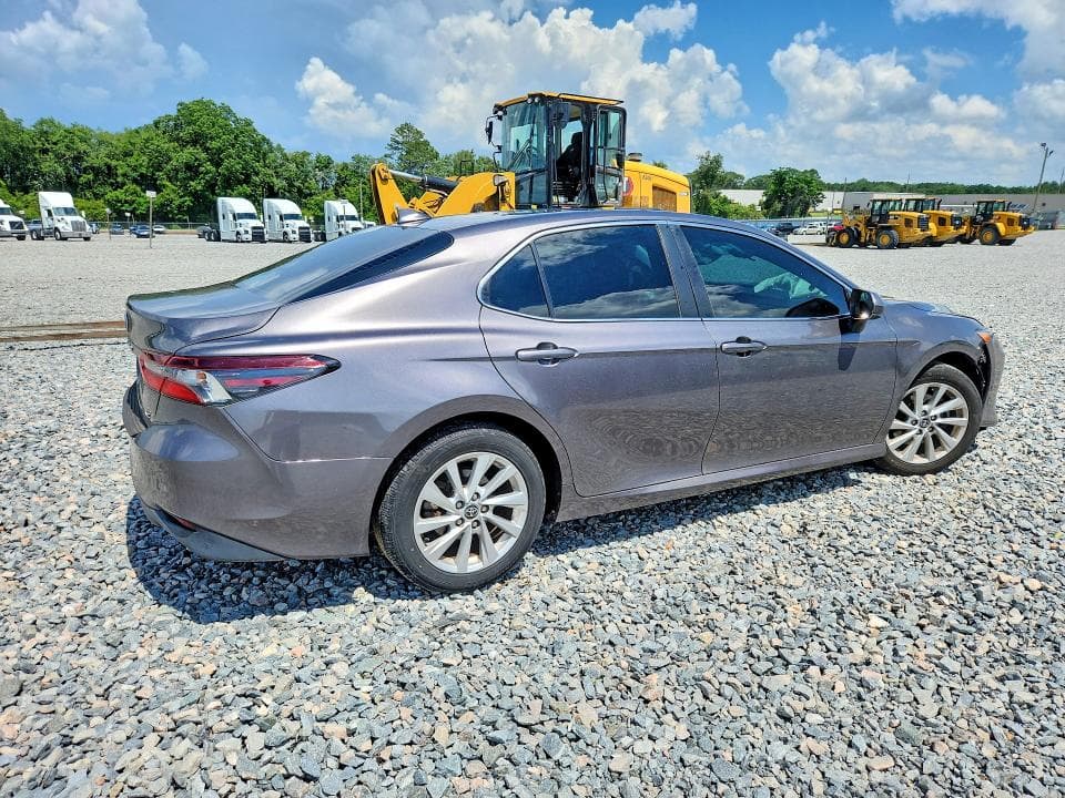 2023 TOYOTA CAMRY LE 3