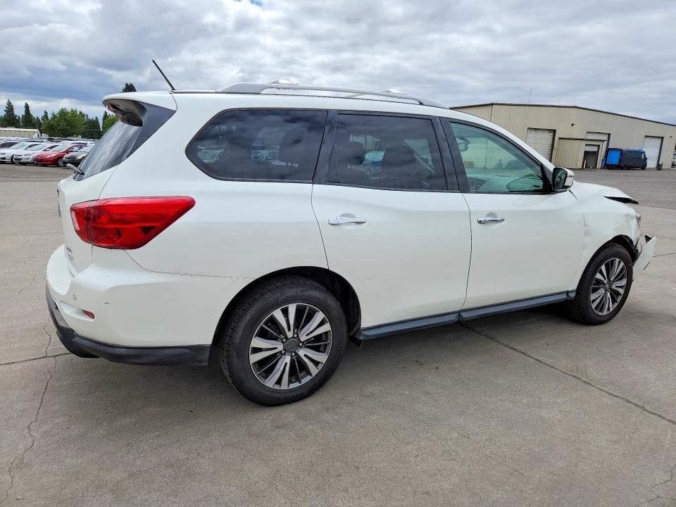 2018 NISSAN PATHFINDER SV 3