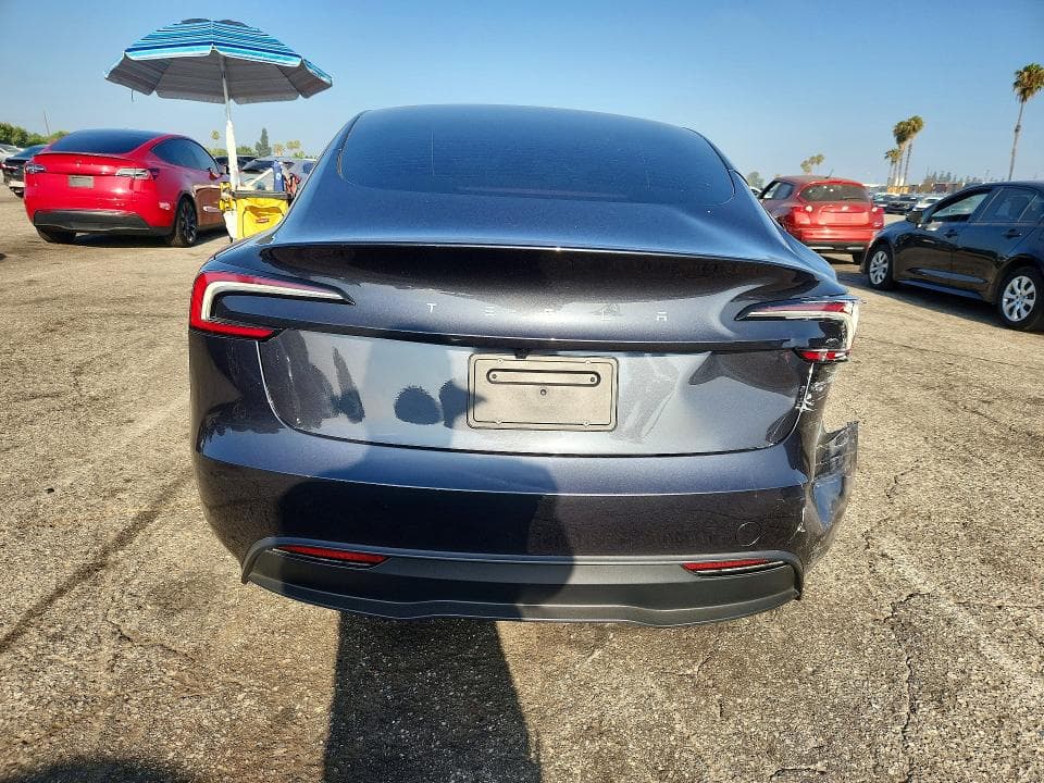 2025 TESLA MODEL 3 6
