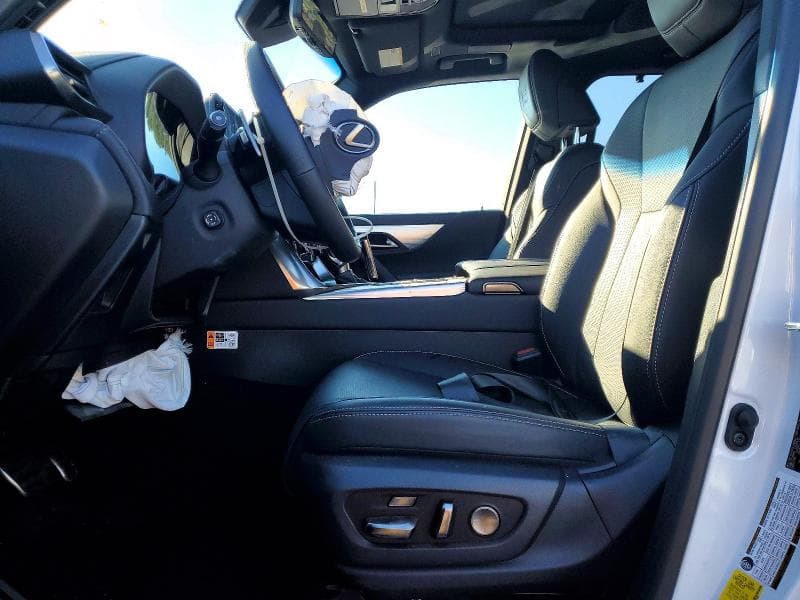 2025 LEXUS LX 600 F SPORT HANDLING 7
