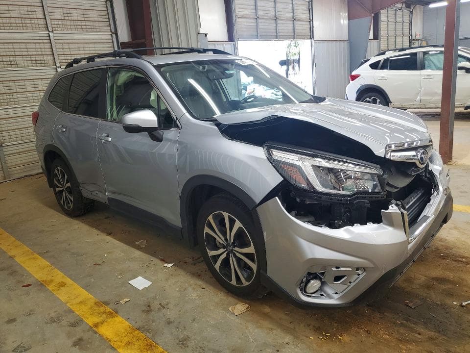 2021 SUBARU FORESTER LIMITED 4