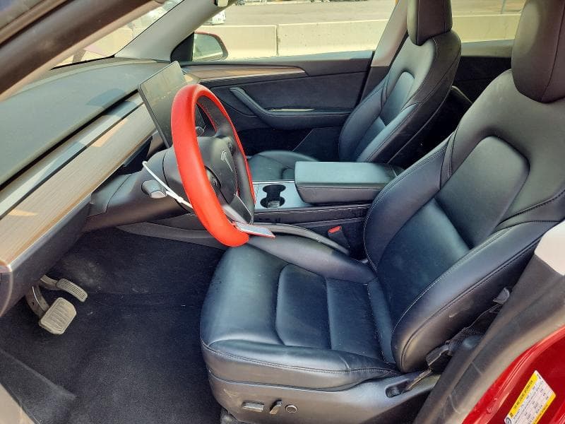2025 TESLA MODEL Y 7