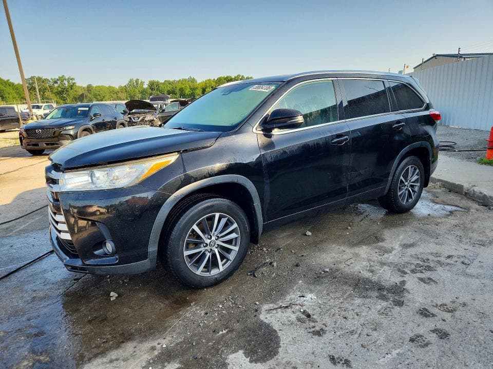 2017 TOYOTA HIGHLANDER XLE - 1