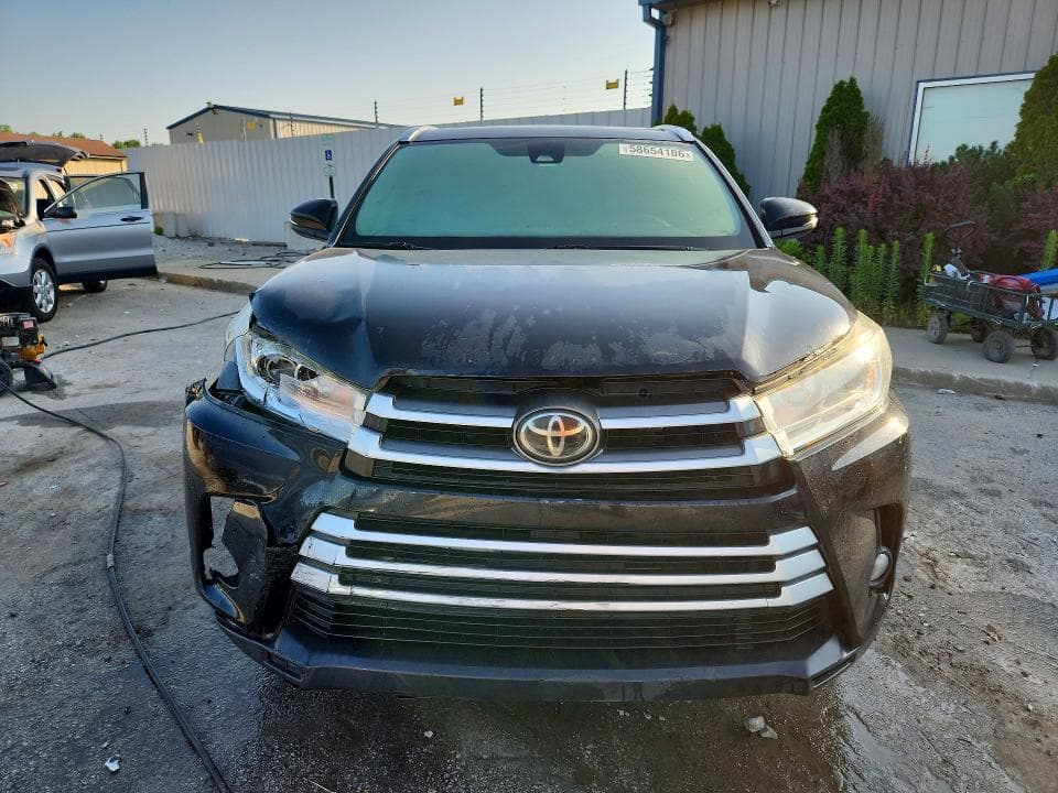 2017 TOYOTA HIGHLANDER XLE 5