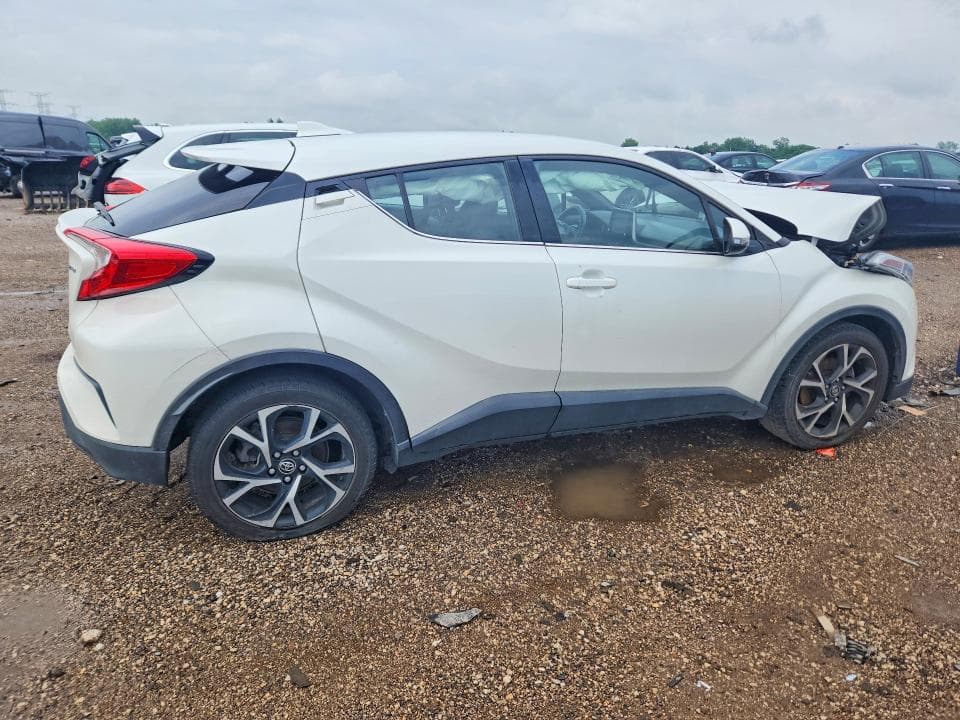 2019 TOYOTA C-HR LIMITED 3